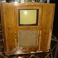 TELEFUNKEN 32" HD Smart 5