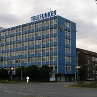 TELEFUNKEN 32" HD Smart 3