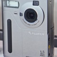 Fujifilm Instax / FinePix XP140 1